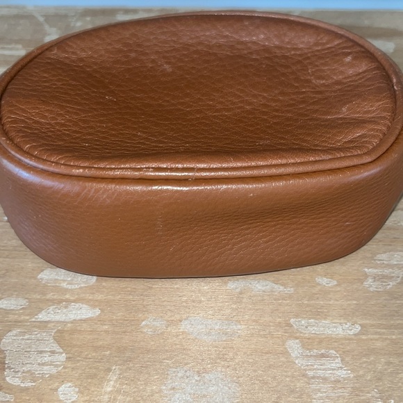 - Michael by Michael Kors Brown Leather Small Pouch with gold hardware ver… - Picture 6 of 15